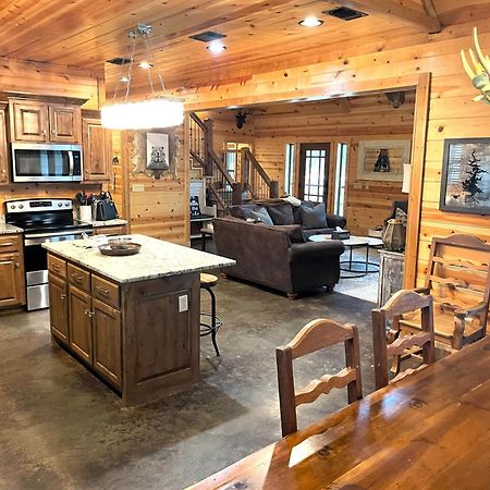 4Br/3Bth Family Cabin With A Hot Tub, Sleeps 14 Broken Bow Exterior foto